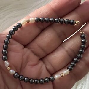 Elegant Gray and Gold Beaded Bracelet